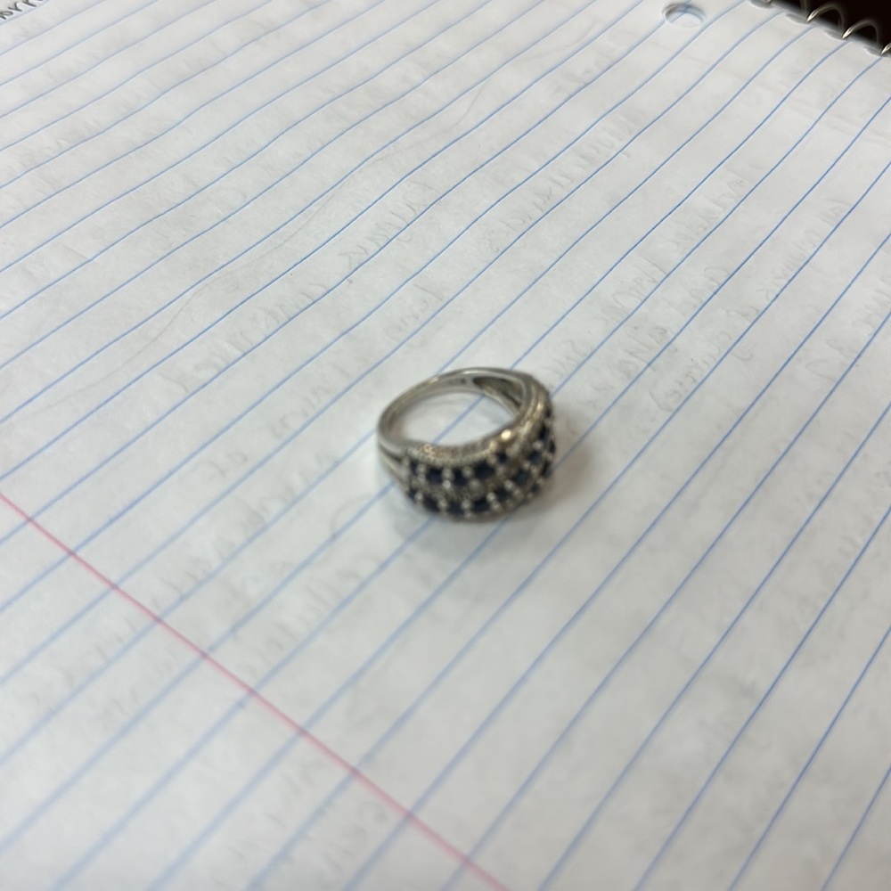 Sapphire ring - Picture 2 of 3